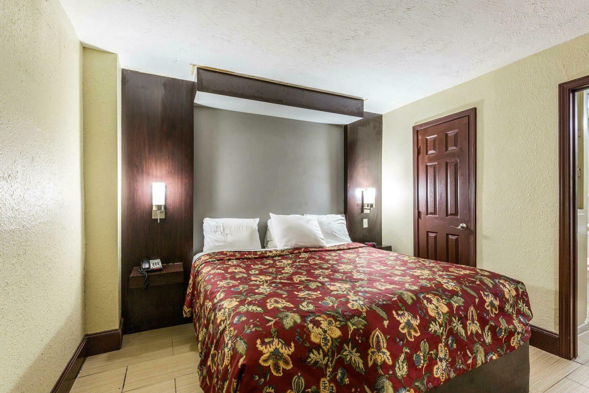 Rodeway Inn&suites Centro Médico Houston