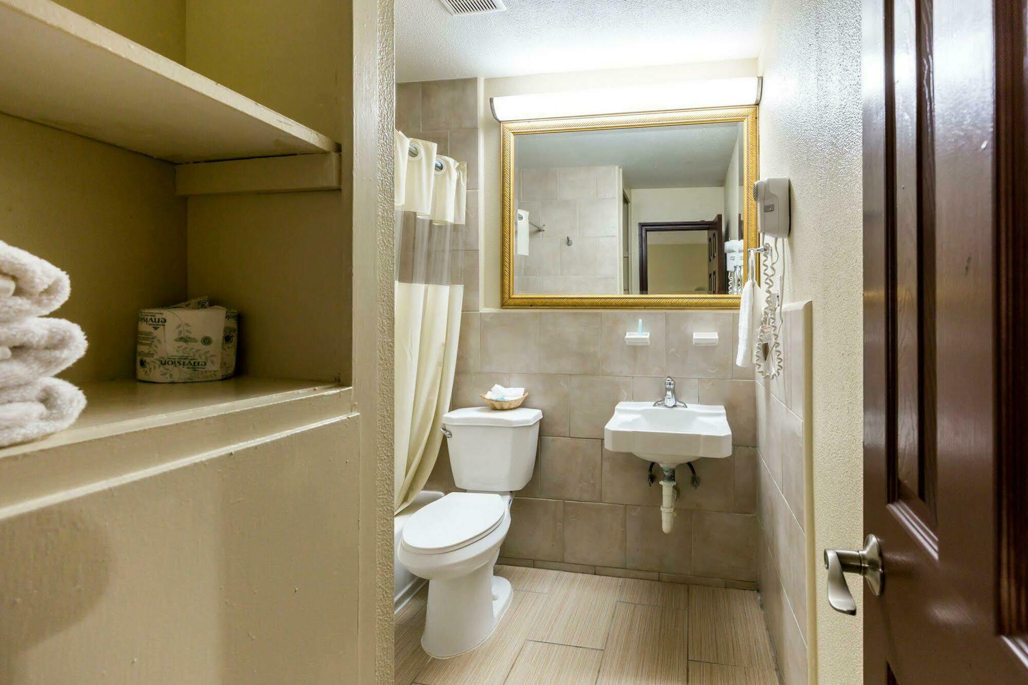 Hotel Rodeway Inn&suites Centro Médico 3*